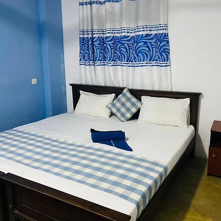 Sea Beach Resort Негомбо Екстериор снимка