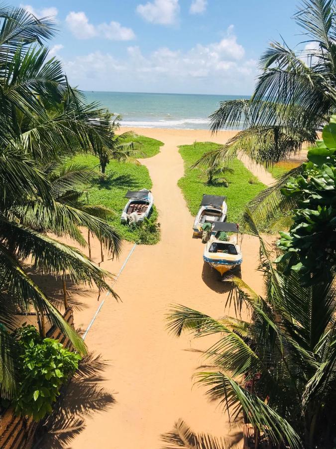 Sea Beach Resort Негомбо Екстериор снимка