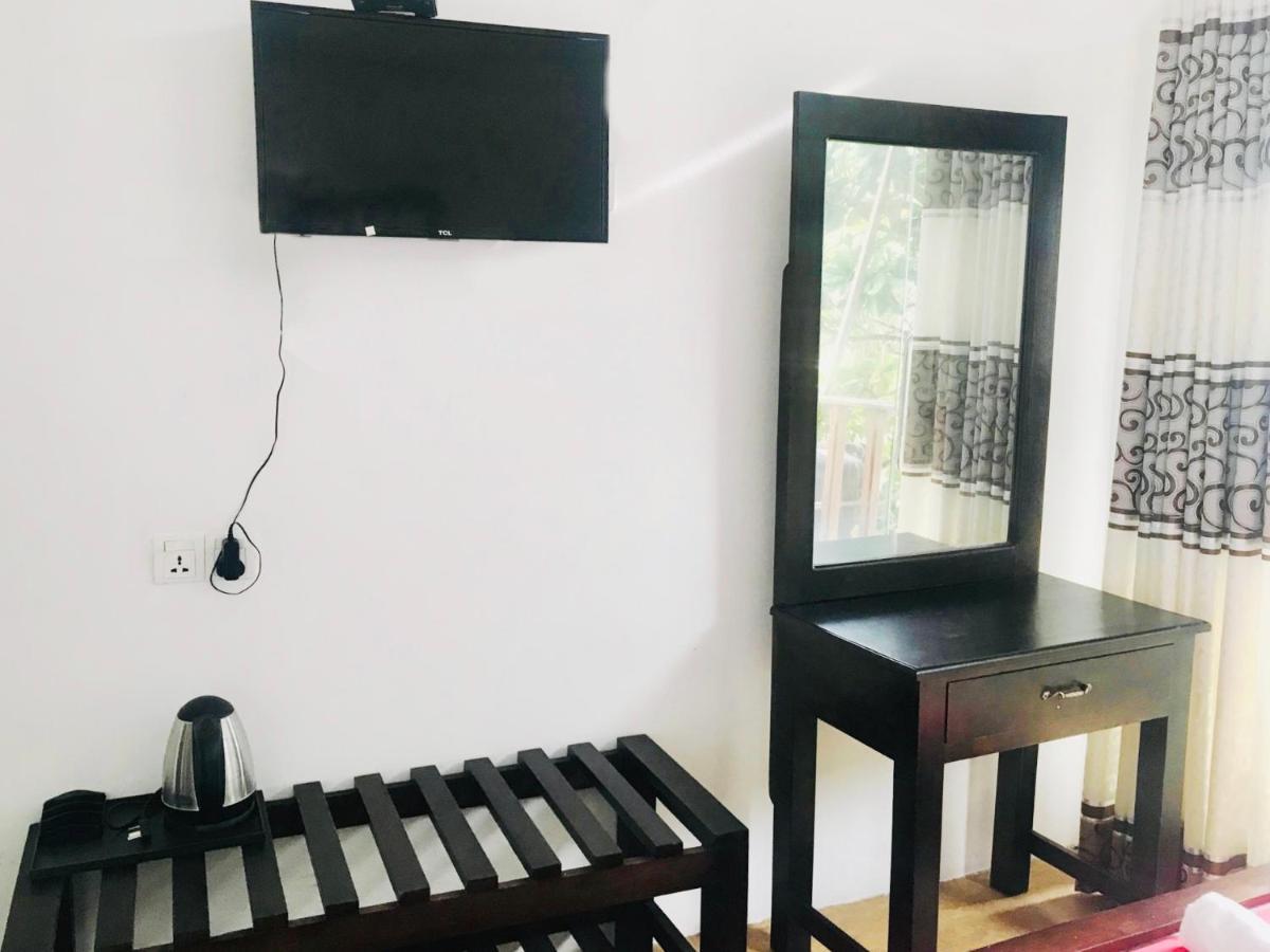 Sea Beach Resort Негомбо Екстериор снимка