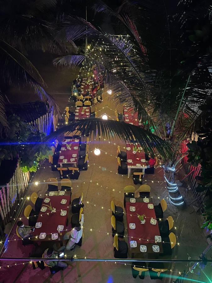 Sea Beach Resort Негомбо Екстериор снимка