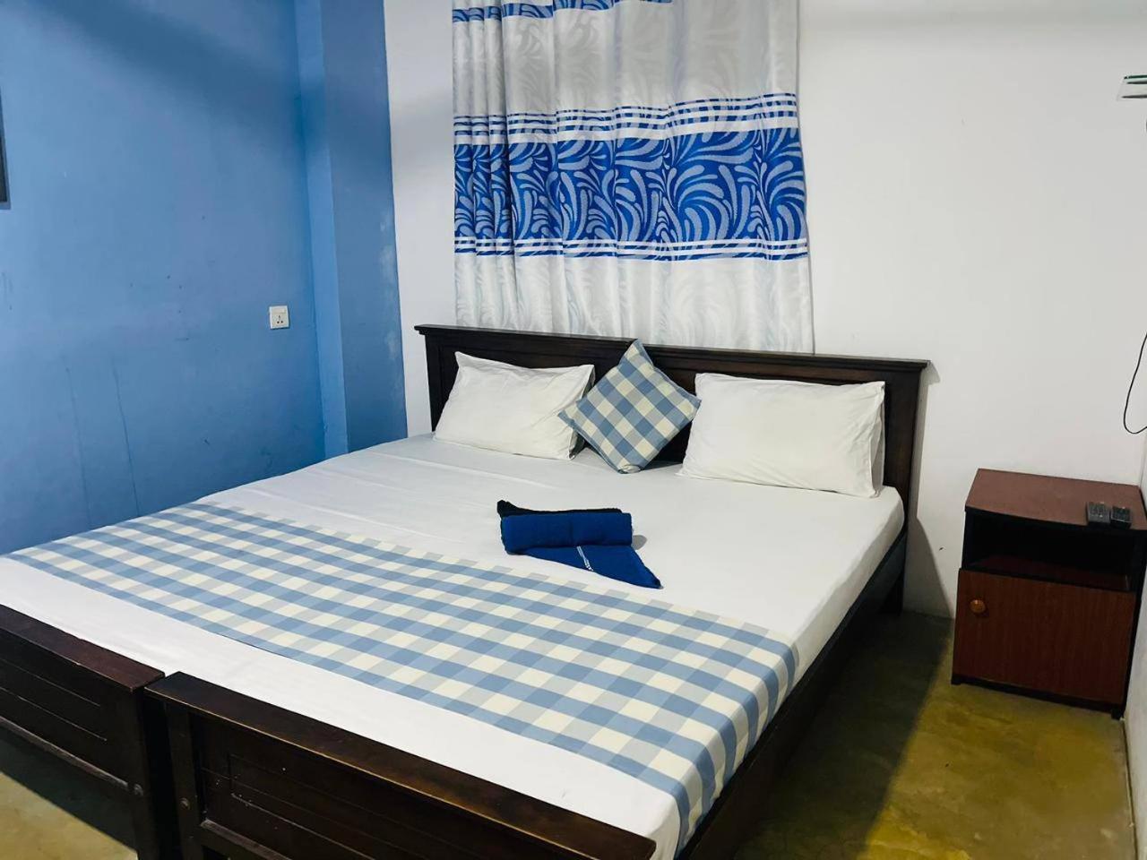 Sea Beach Resort Негомбо Екстериор снимка